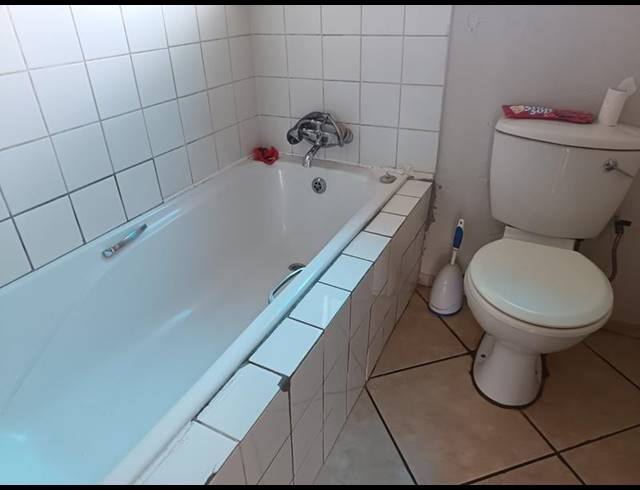 3 BEDROOM HOUSE FOR SALE IN CLAYVILLE